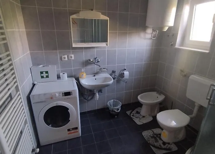 Sincic דירה קסטב